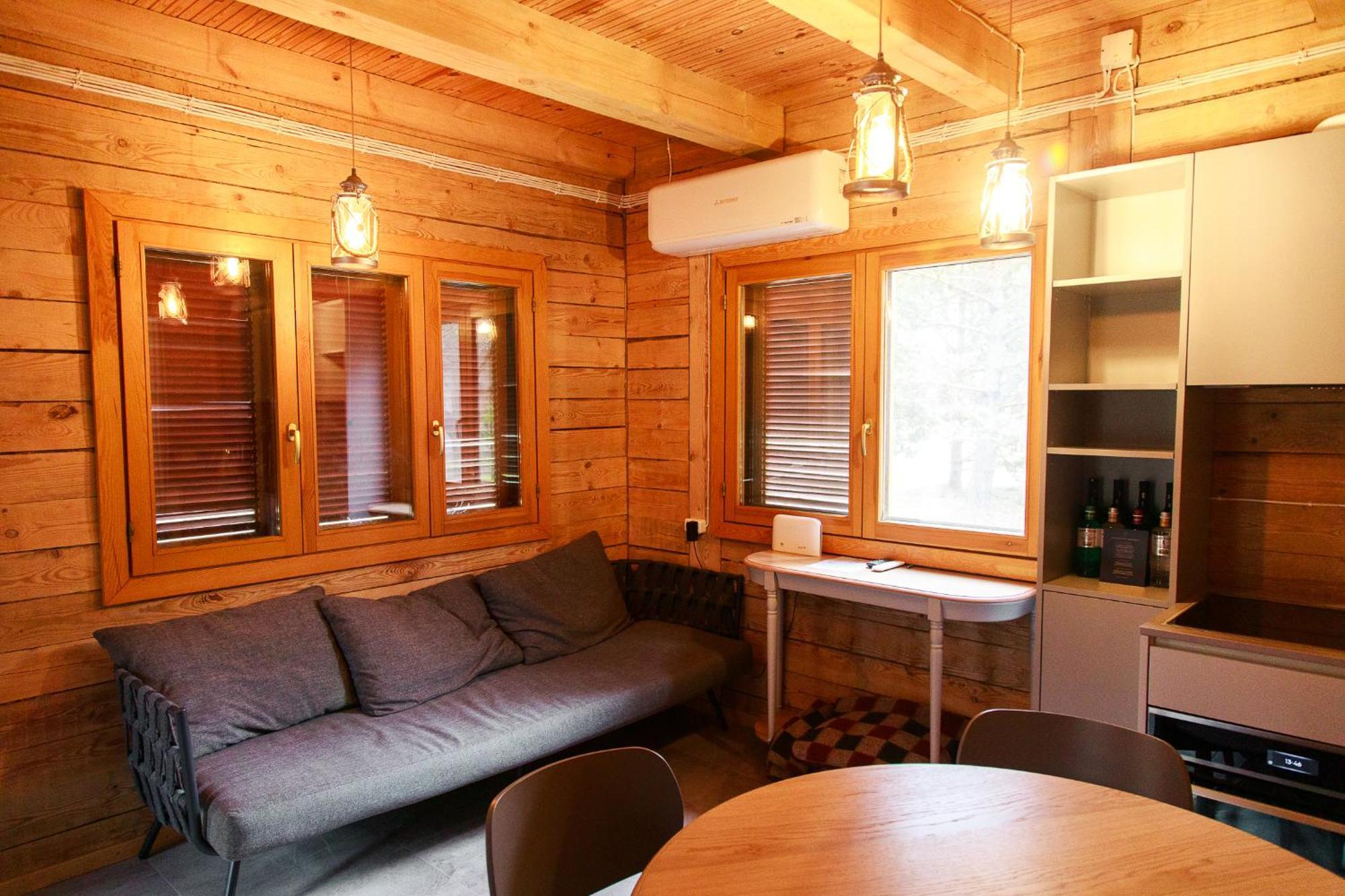 Roze Guest Houses Sklandas Bernāti Extérieur photo