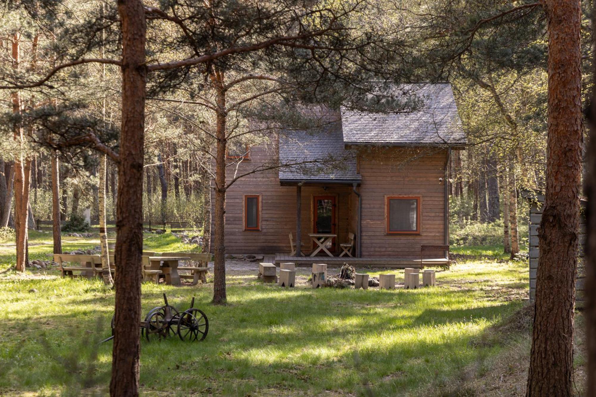 Roze Guest Houses Sklandas Bernāti Extérieur photo